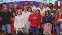 Lula defende primeira-dama de ataques: "Janja é a bola da vez"'