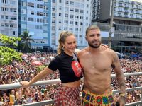 Paolla Oliveira participa do trio de Diogo Nogueira em Copacabana; confira'